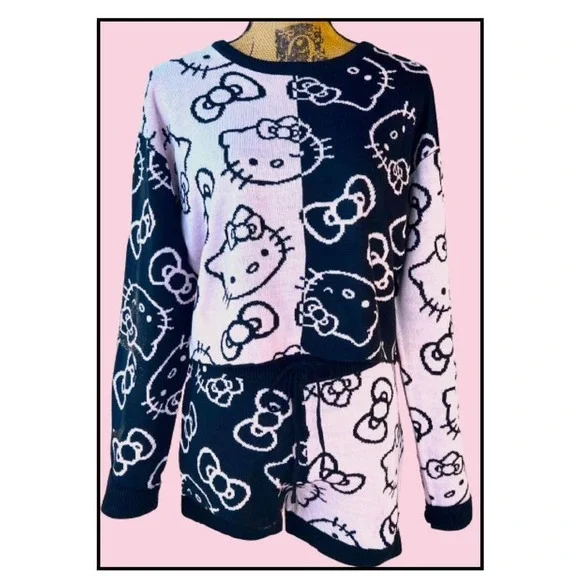 Hot Topic Hello Kitty Bow Crop Sweater and Shorts Set Size S/M BNWT